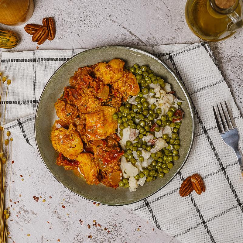 Spicy Brazilian Chicken & Conopida cu Mazare si Nuci