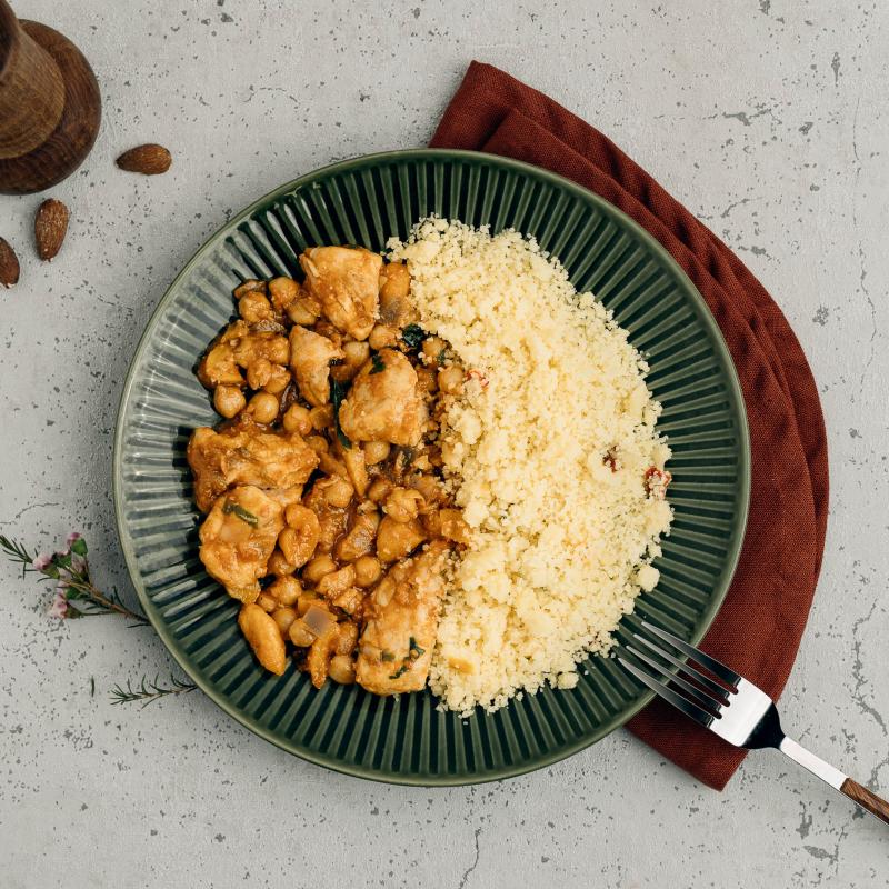 Royal Moroccan Chicken & Cous-Cous cu Fistic