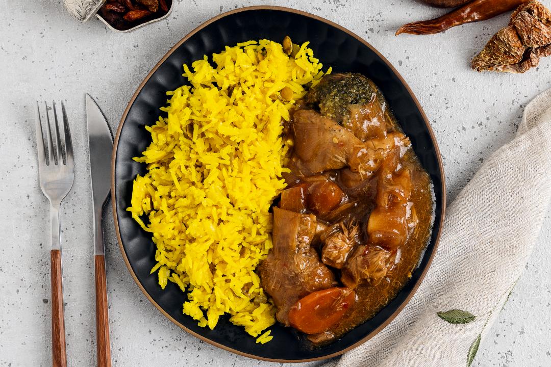 Chicken Honey Garlic & Orez cu Seminte de Dovleac si Sofran ( promotie)