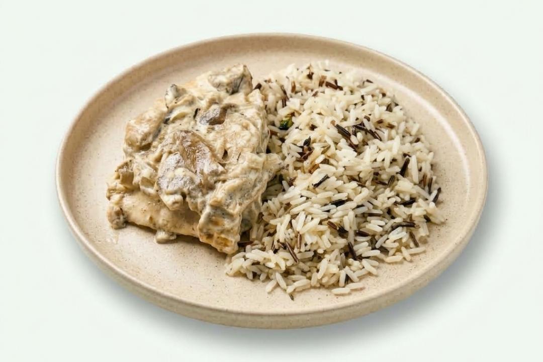 Creamy Mushroom Chicken cu orez sălbatic